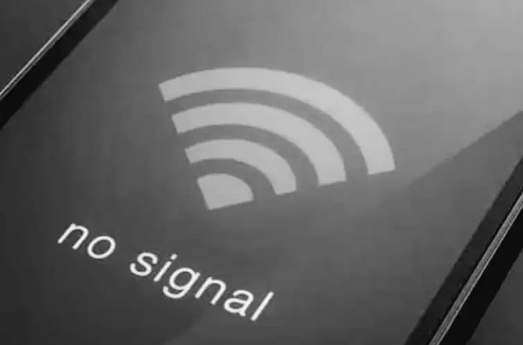 Tolong, Pak Menkominfo Budi Arie, Sinyal Internet di Desa Sukamulya Lampung Susah Banget Nih!