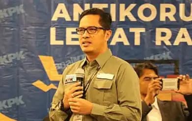 Febri Diansyah