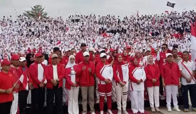 Foto Foto bersama jajaran Pemkot Mataram, Pemprov NTB