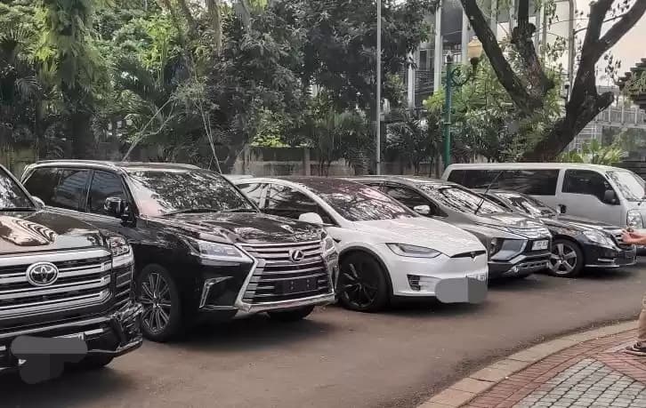 Foto Kendaraan Gunakan Pelat Palsu disita oleh Ditreskrimum Polda Metro Jaya