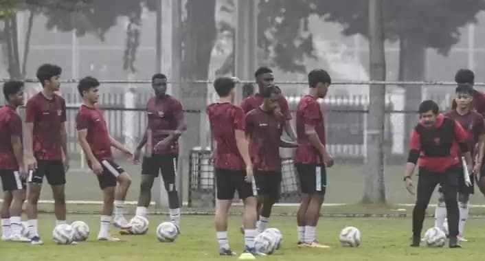 Foto Para Pemain Timnas U-20 Berlatih