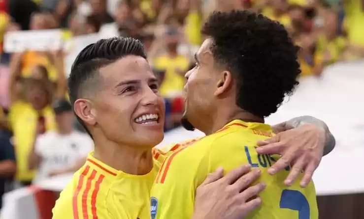 Foto Penyerang sayap Kolombia Luis Diaz dan James Rodriguez
