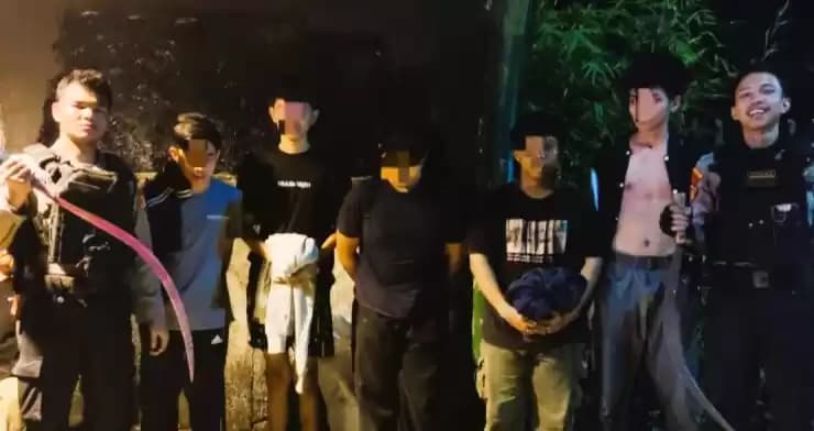 Foto Remaja Tawuran di Jaksel