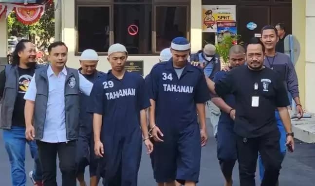Foto Sejumlah anggota perguruan silat pelaku penganiayaan