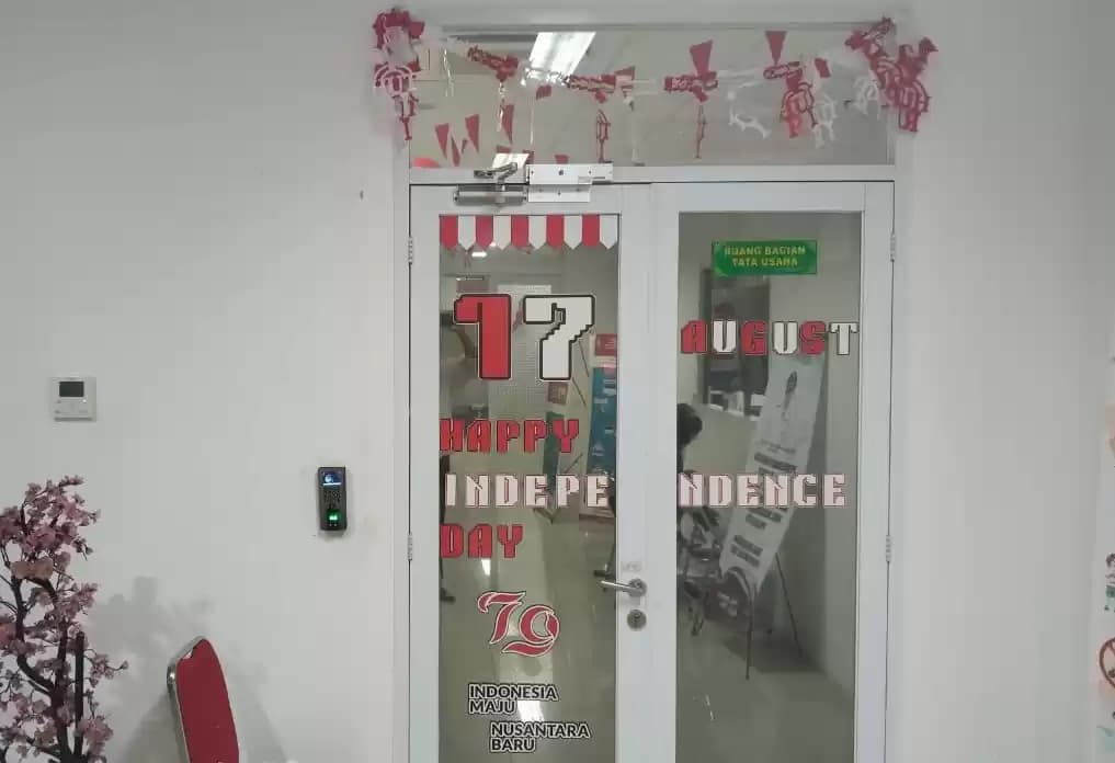 Gebyar HUT RI Ke-79 Menghiasi Ruang Kantor Distarkim Kota Bekasi