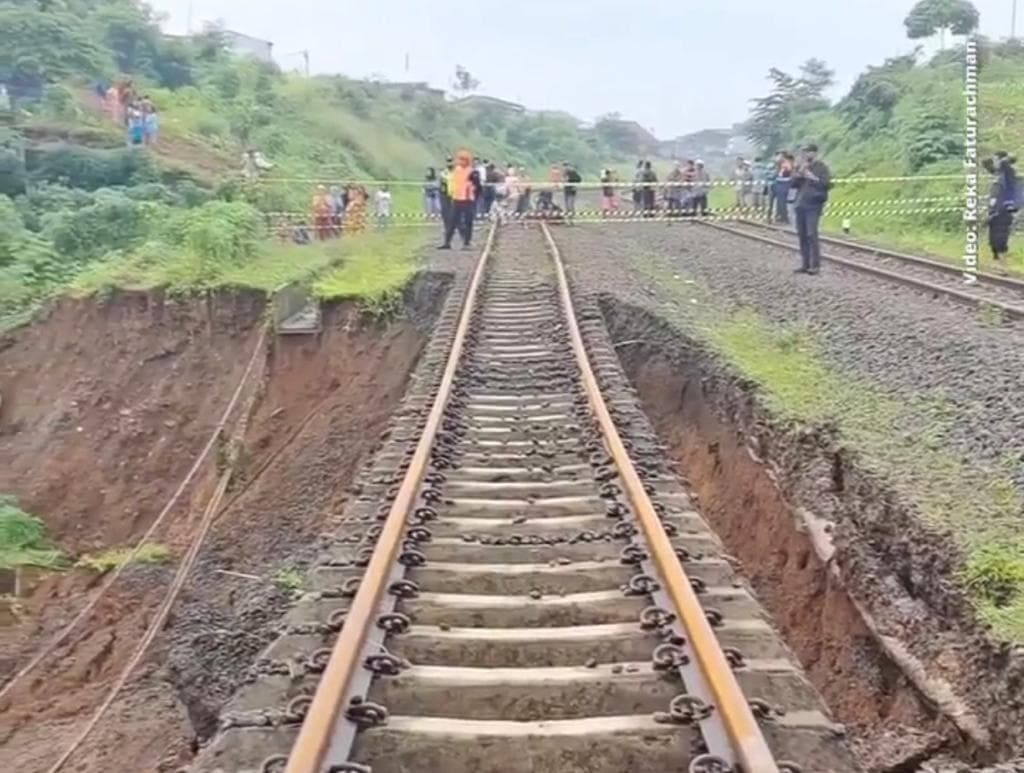 Jalur Rel Kereta Api Bogor-Sukabumi Longsor, 2 Orang Tewas