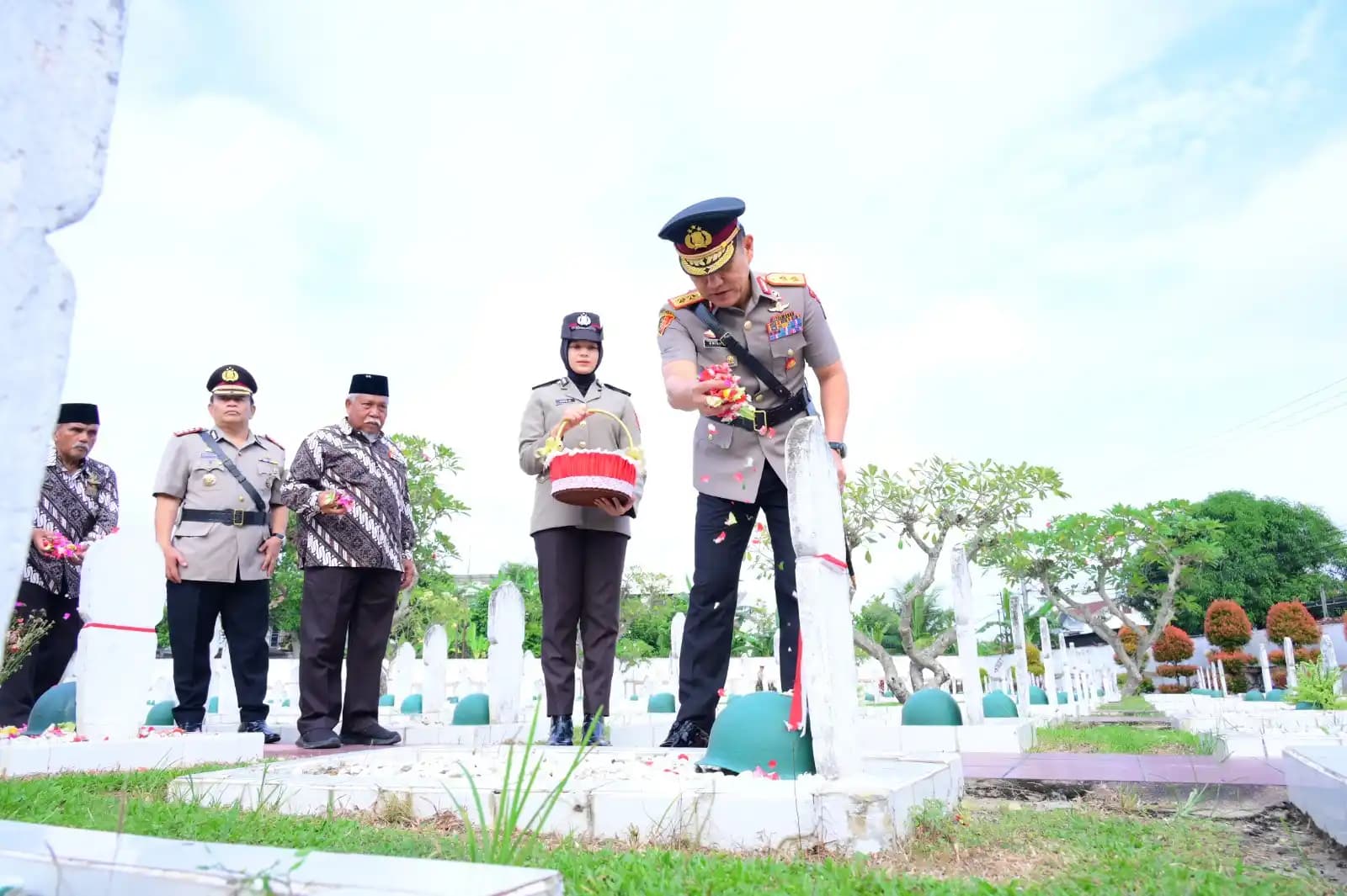 Kapolda Jambi Irjen Pol. Krisno H. Siregar