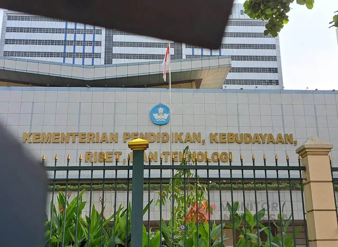 Kejagung Usut Korupsi Proyek Digitalisasi Pendidikan Rp 9,9 T Era Nadiem Makarim