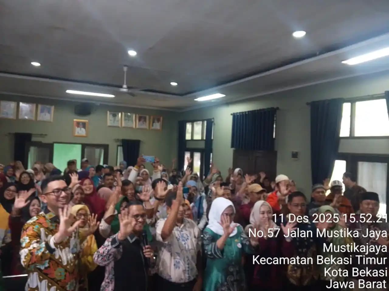 Kelurahan Mustikajaya Fasilitasi Public Hearing Raperda BPJS, Warga Respons Antusias