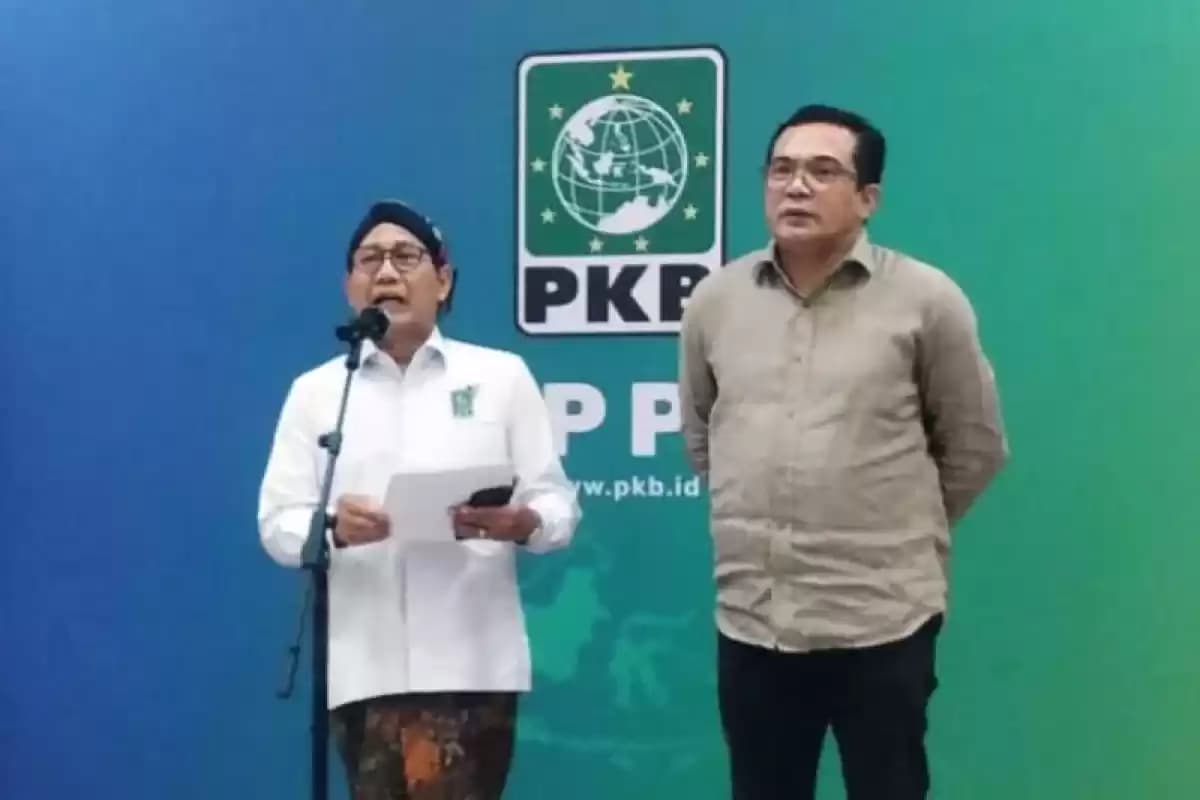 Ketua Desk Pilkada PKB Abdul Halim Iskandar (kiri)