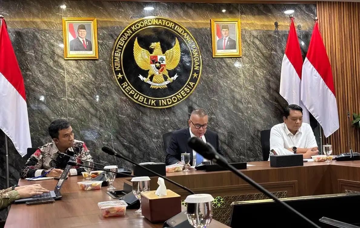 Konferensi Pers di Kantor Kementerian Koordinator Bidang Pangan