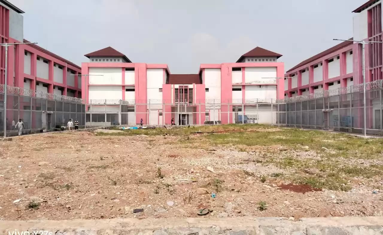 Lahan kosong di tengah Lapas Kelas IIA Bulak Kapal Bekasi akan dijadikan sarana olahraga, butuh anggaran Rp150 juta (Foto: Istimewa)