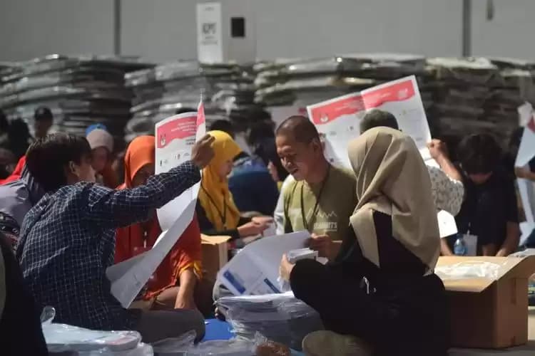 Lima Wilayah KPU DKI Jakarta masih membutuhkan petugas PPK dan PPS sekitar 800 orang. Kesulitan cari pendaftar di permukiman elit dan apartemen