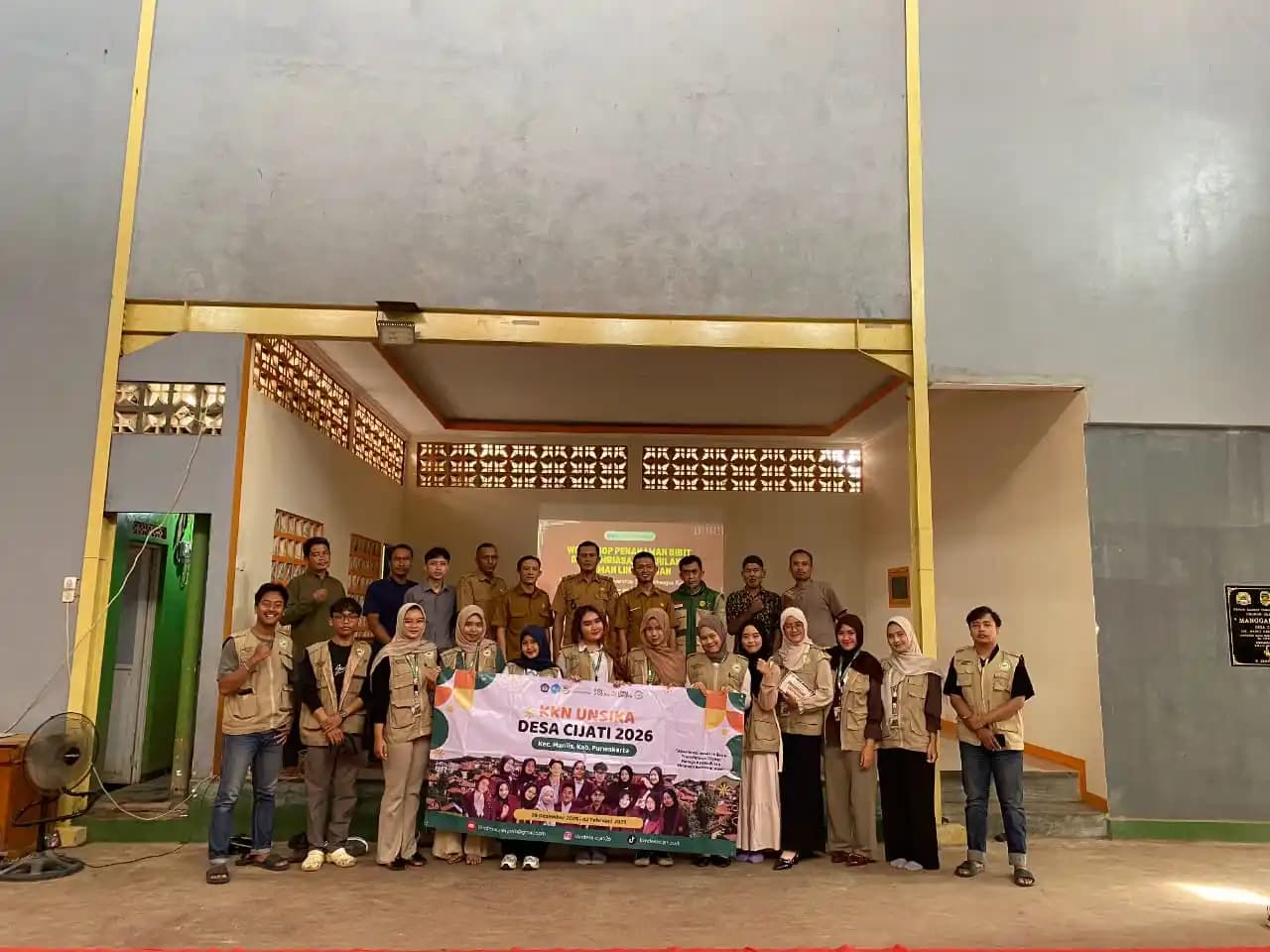 Mahasiswa KKN Unsika Menggelar Workshop Penanaman Bibit di Desa Cijati