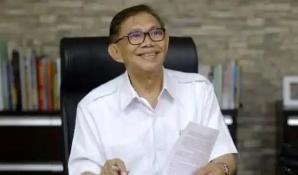 Mantan Rektor UGM Soffian Effendi