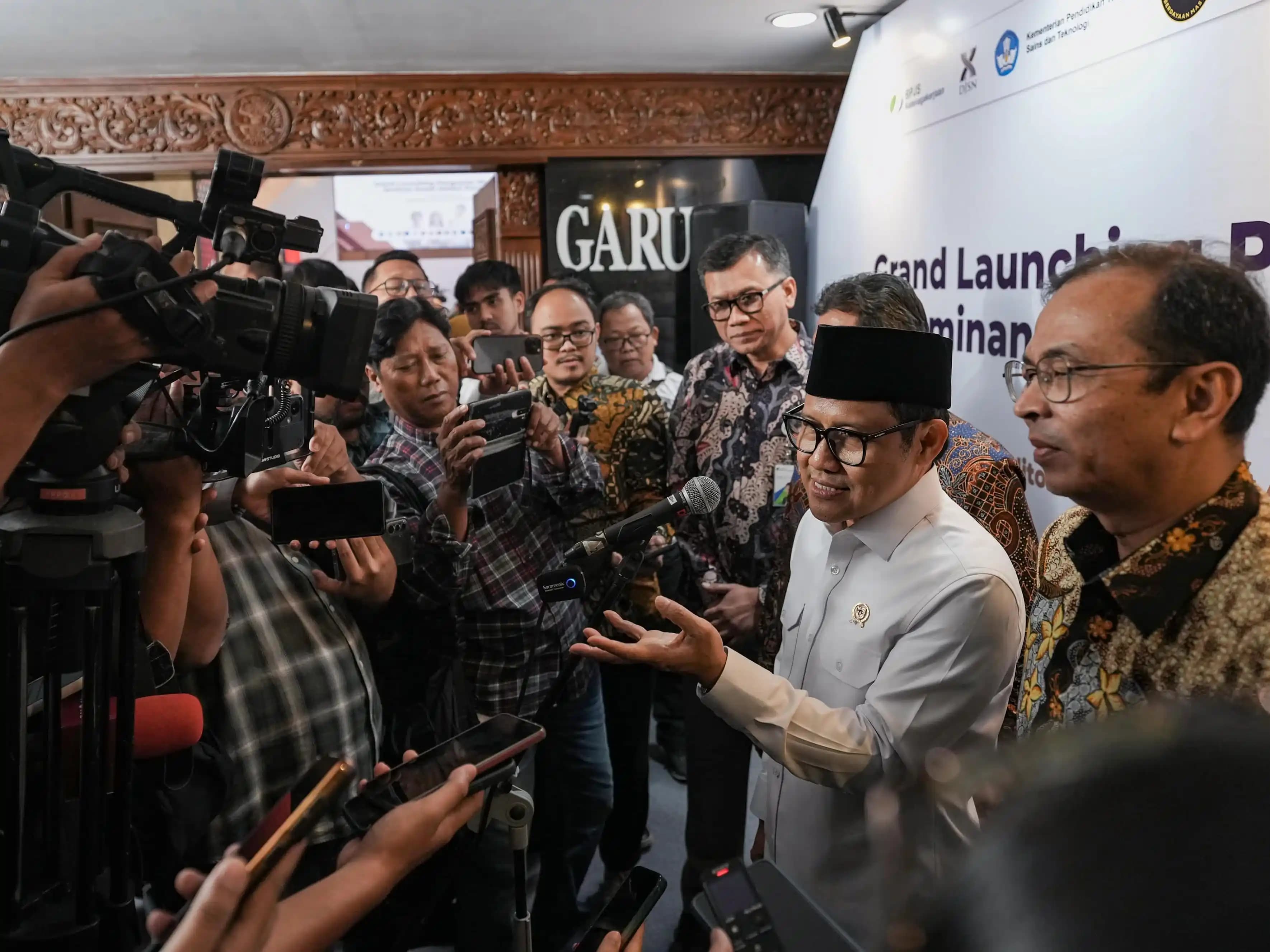 Menko PM Abdul Muhaimin Iskandar, saat beberkan apresiasinya kepada Universitas Airlangga . (Dok. MI)