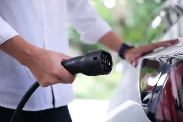 mobil listrik