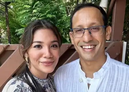 Nadiem Makarim bersama Istri