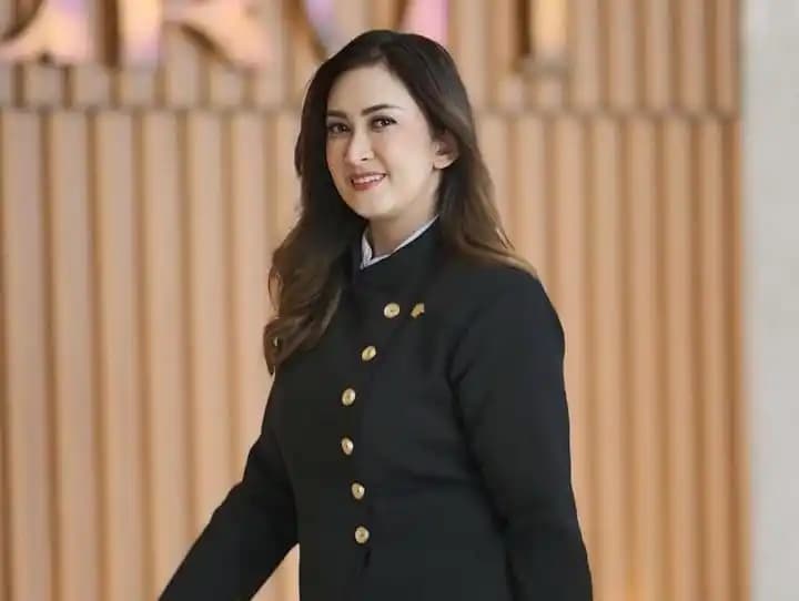 Nafa Indria Urbach