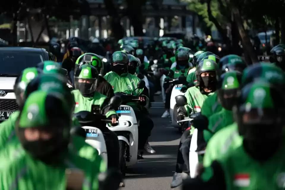 Gojek Pangkas Komisi, Aplikasi Dapat 8% dan Pengemudi 92%