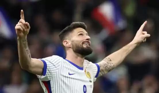 Pemain Prancis Olivier Giroud