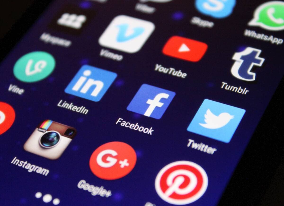 Ancaman Blokir Google, Facebook, dan Twitter Serius atau Gertak Sambal?