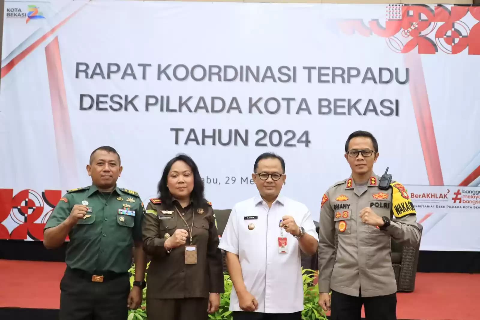 Pj Wali Kota Bekasi Buka Rapat Koordinasi Terpadu Desk Pilkada Kota Bekasi Tahun 2024