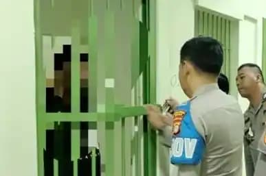 Polisi Bunuh Ibu Kandung