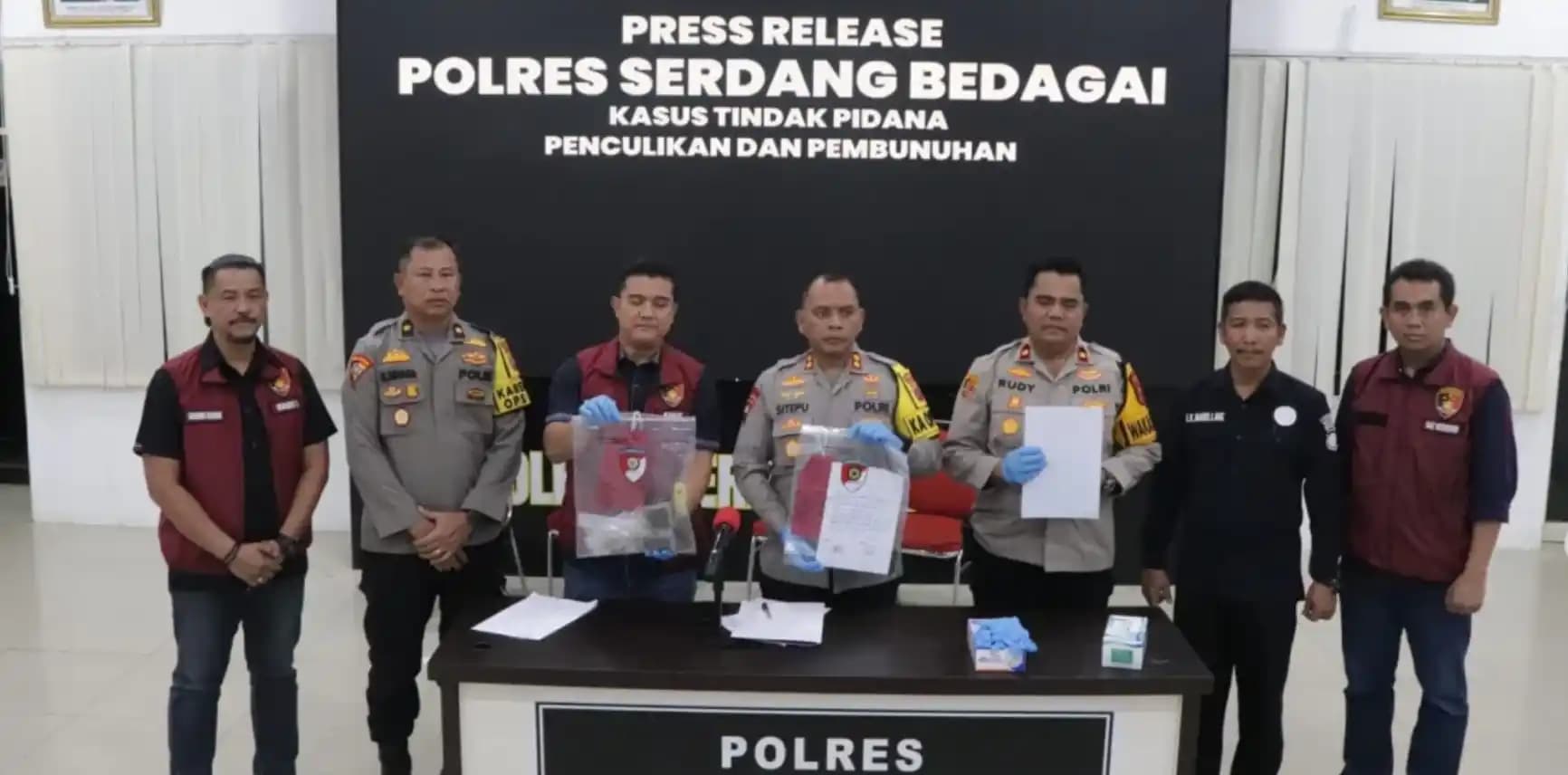 Polres Sergai gelar konferensi pers kasus pembunuhan seorang nenek di Desa Pulau Gambar, Kecamatan Serba Jadi