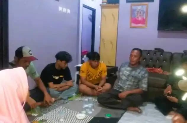 Polsek Tanah Sareal mendatangi rumah pelajar yang mengacungkan sajam di video viral
