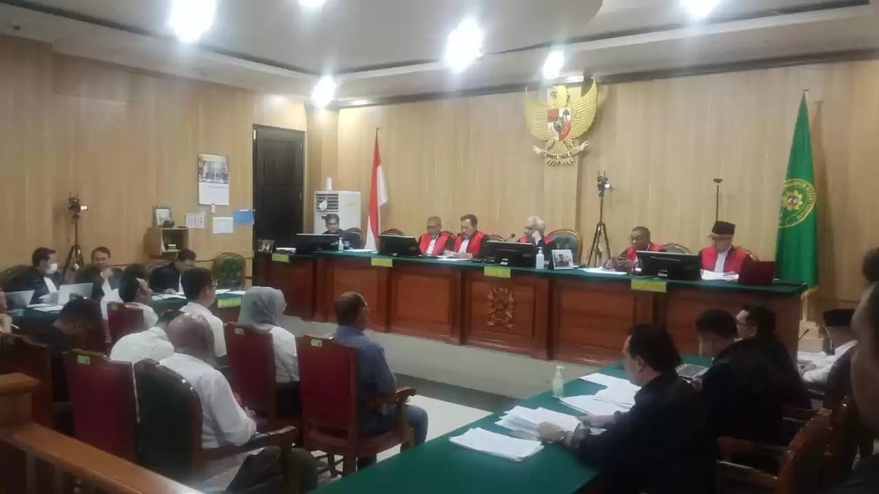 Proses sidang dugaan suap mantan Gubernur Maluku Utara, Abdul Gani Kasuba (Foto: Istimewa)