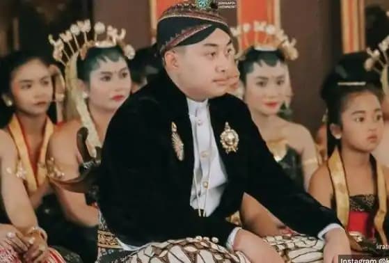 Putra Mahkota Keraton Solo, Gusti Raden Mas Suryo Aryo Mustiko atau KGPAA Hamangkunegoro