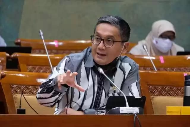 Putra nababan