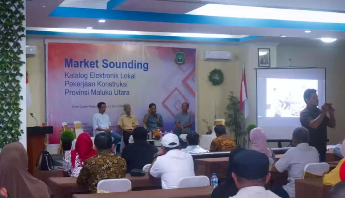 Ratusan peserta yang mengikuti Market Sounding e-Katalog Lokal Pekerjaan Konstruksi, di Hotel Corner, Ternate, Sabtu (8/6/2024) (Foto: Istimewa)