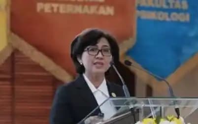 Rektor UGM Ova Emilia