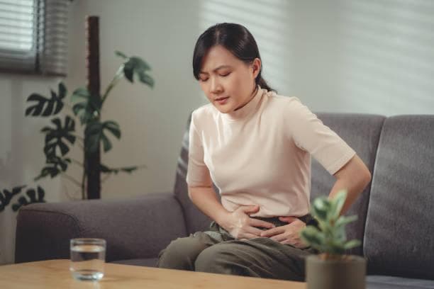 Wajib Tahu! Ini 6 Obat Alami untuk Meredakan Sakit Maag