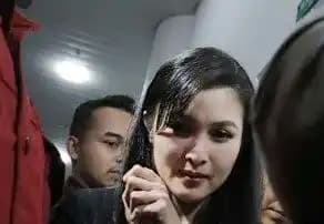 Sandra Dewi