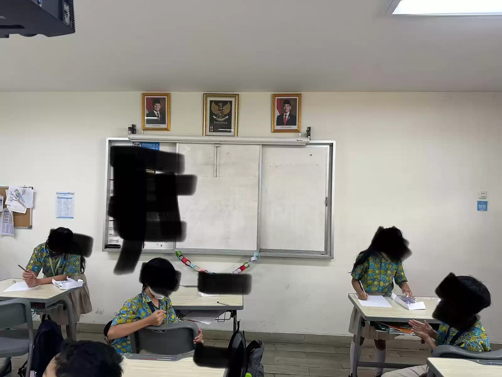 Sekolah Diduga Milik Putri Salah Satu Ketum Partai dalam KIM Pasang Foto Prabowo Gibran sebelum Pelantikan