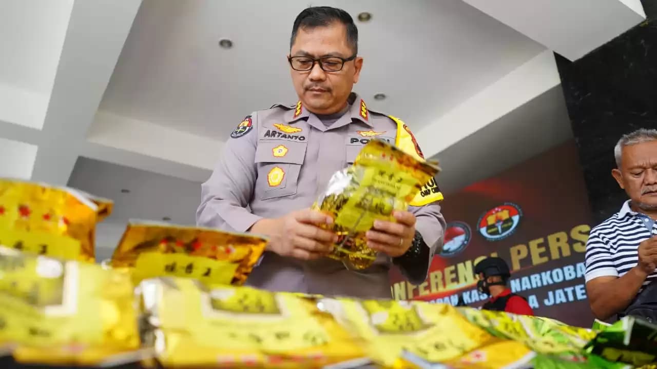 Selamatkan 95.075 Jiwa, Polda Jateng Amankan 18 Kg Sabu dan Ribuan Ekstasi