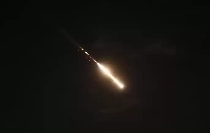 Timur Tengah Makin Membara! Iran Gempur 18 Target Militer AS