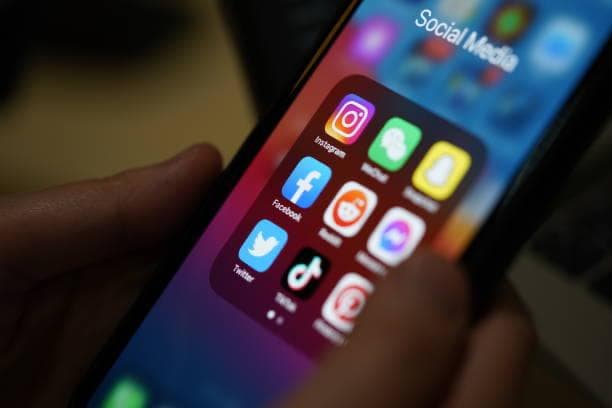 Ini Tanda-tanda Kamu Sudah Kecanduan Media Sosial