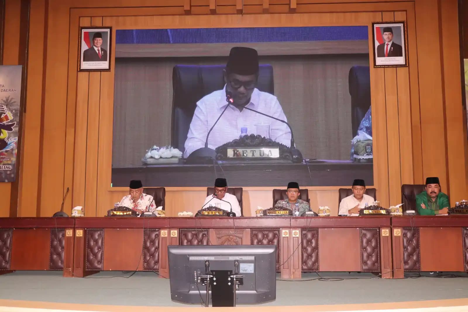 Suasana rapat paripurna DPRD Kabupaten Malang