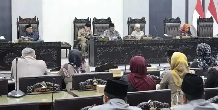 Suasana saat Rapat Paripurna di Graha Paripurna DPRD Kabupaten Blitar