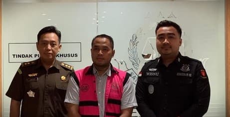 Kejari Jaksel Tetapkan Kepala Human Development UI Tersangka Korupsi BTS Kominfo