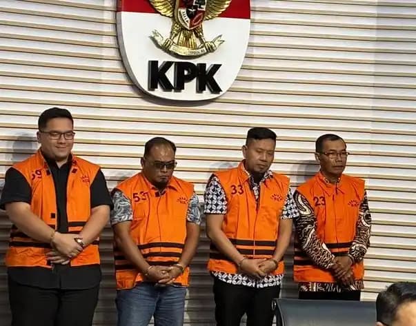 Tersangka dana hibah Jatim