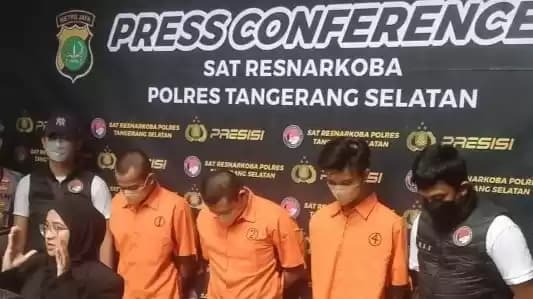 tiga tersangka narkoba
