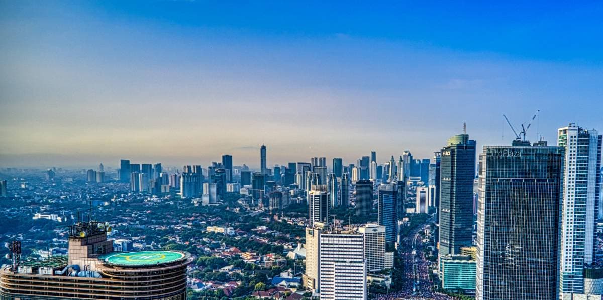 Prakiraan Cuaca BMKG: Sebagian Wilayah Jakarta Cerah Berawan pada Jumat Siang