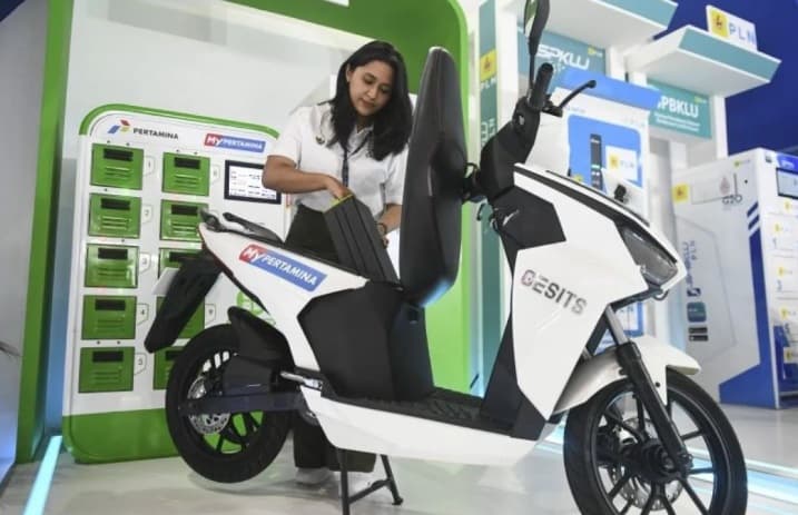 Seragamkan Baterai, Pemerintah Kumpulkan Produsen Motor Listrik