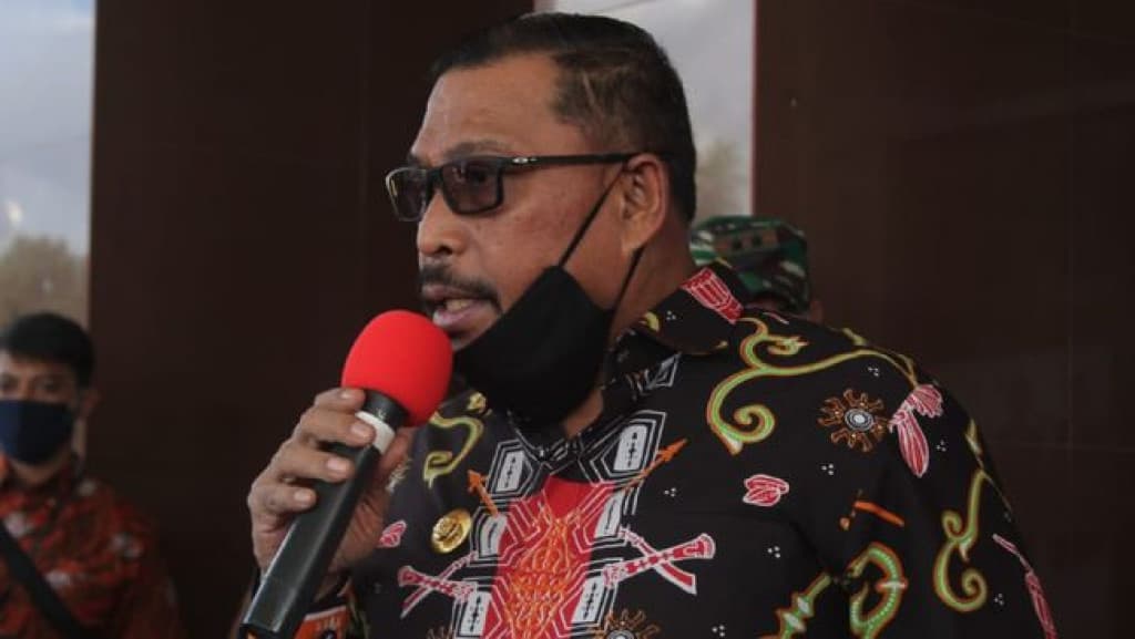 Waduh! Gubernur Maluku Tantang Pendemo Baku Hantam