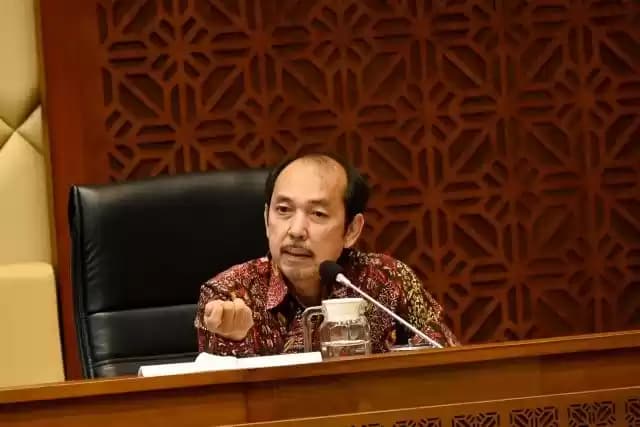 Wakil Ketua Komisi II DPR RI, Yanuar Prihatin (Foto: Ist)